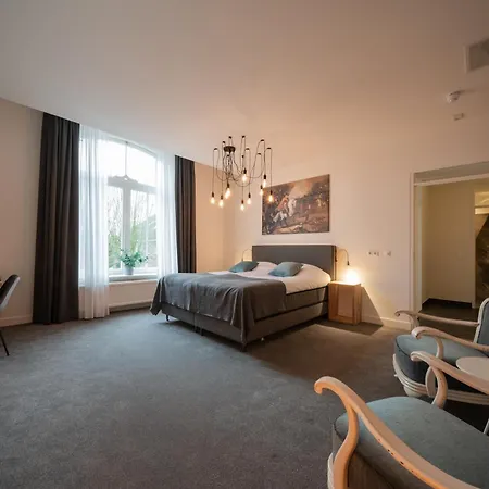 Boutique Hotel & Brasserie De Heerlyckheid-3